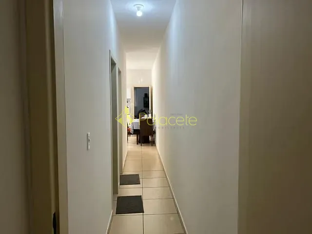 Casa 2 quartos e 2 banheiros, à venda, no bairro Residencial Mombaça em Pindamonhangaba