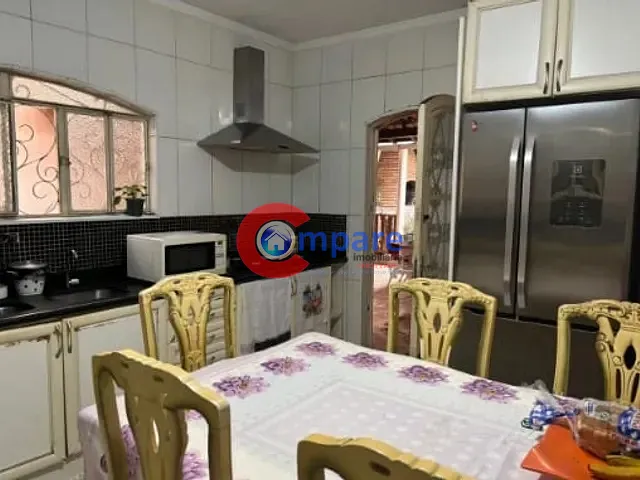 Casa com 450m² 4 quartos e 2 banheiros, à venda, no bairro Vila Cocaia em Guarulhos
