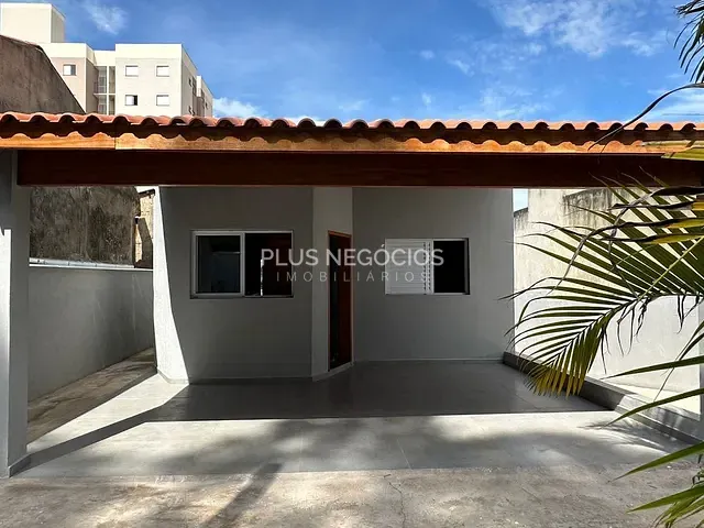 Casa com 347m² 3 quartos e 2 banheiros, à venda, no bairro Vila Nova Sorocaba em Sorocaba