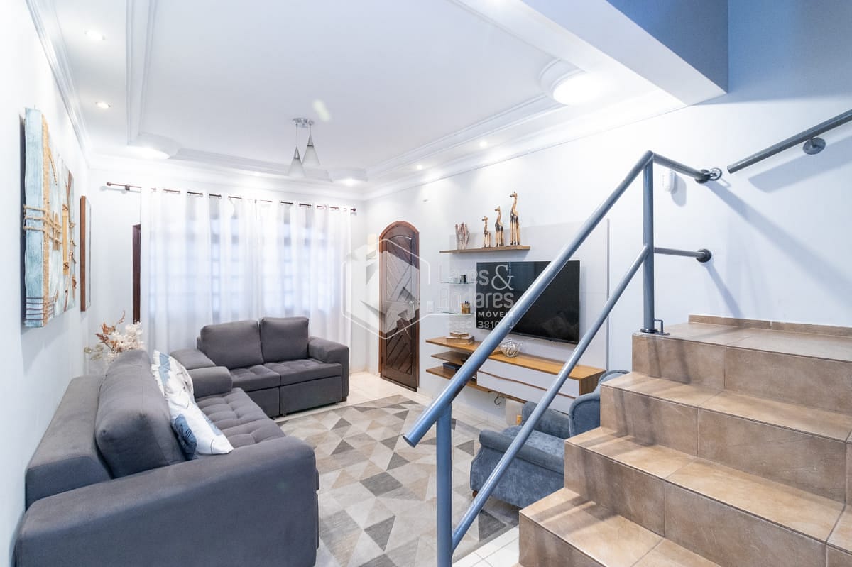 Casa, 2 quartos, 180 m² - Foto 1