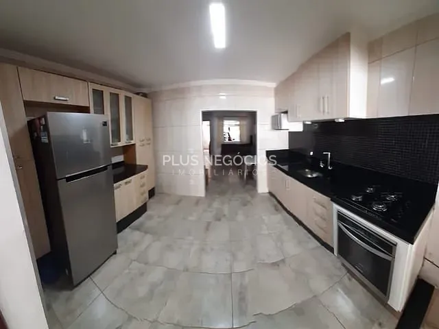 Casa com 250m² 3 quartos e 2 banheiros, à venda, no bairro Terras de Arieta em Sorocaba