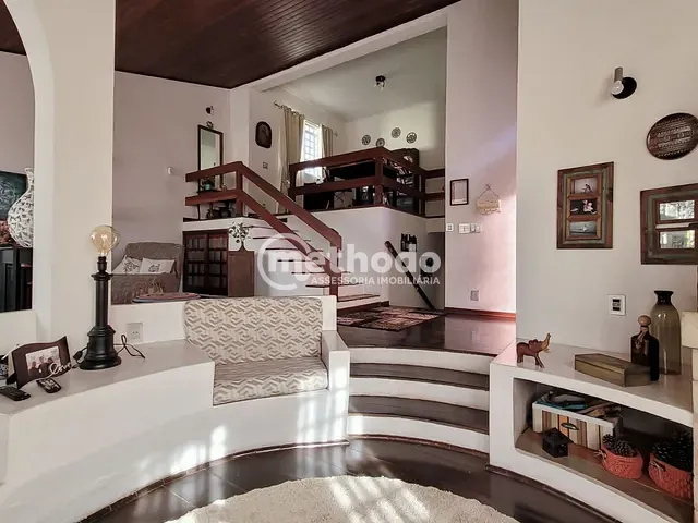 Casa com 360m² 4 quartos e 4 banheiros, à venda, no bairro Vila Brandina em Campinas
