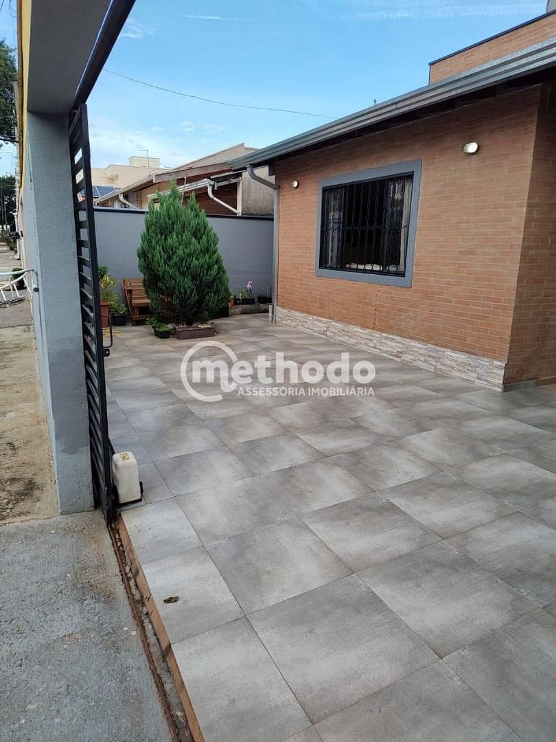 Casa, 4 quartos, 142 m² - Foto 1