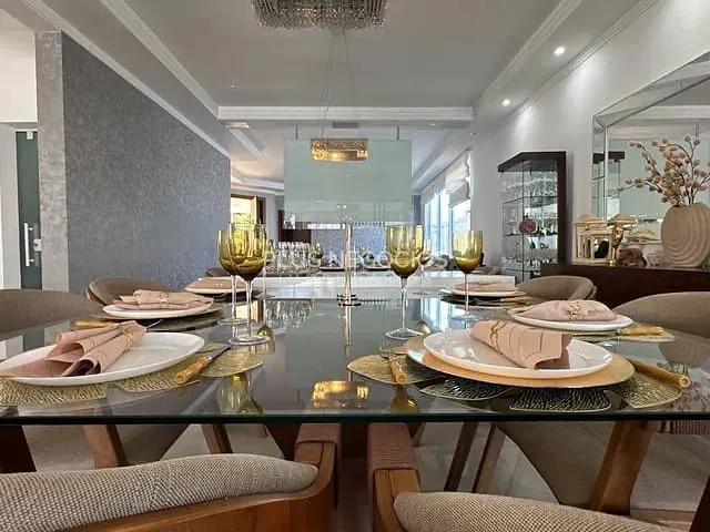 Casa com 497m² 5 quartos e 6 banheiros, à venda, no bairro Parque Residencial Villa dos Inglezes em Sorocaba