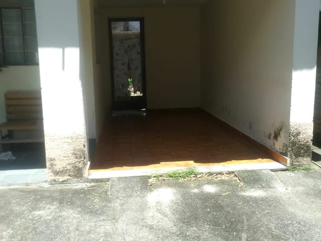 Casa com 420m² 3 quartos e 1 banheiro, à venda, no bairro Vila São João em Pindamonhangaba