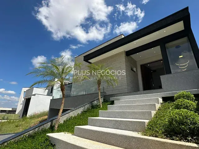 Casa com 250m² 3 quartos e 5 banheiros, à venda, no bairro Morros em Sorocaba