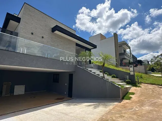 Casa com 250m² 3 quartos e 5 banheiros, à venda, no bairro Morros em Sorocaba