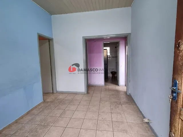 Casa 2 quartos e 1 banheiro, para alugar, no bairro Santo Antônio em São Caetano do Sul