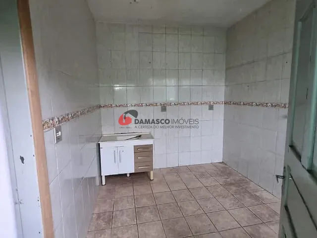 Casa 2 quartos e 1 banheiro, para alugar, no bairro Santo Antônio em São Caetano do Sul