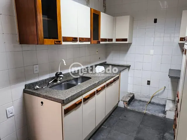 Casa com 368m² 3 quartos e 3 banheiros, à venda, no bairro Parque São Quirino em Campinas