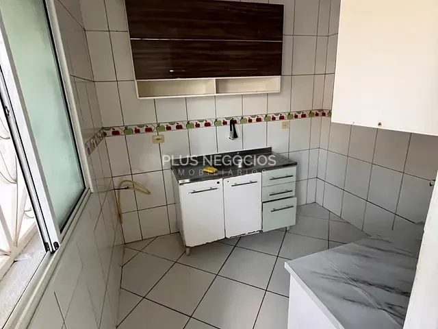 Casa com 150m² 2 quartos e 1 banheiro, à venda, no bairro Lopes de Oliveira em Sorocaba