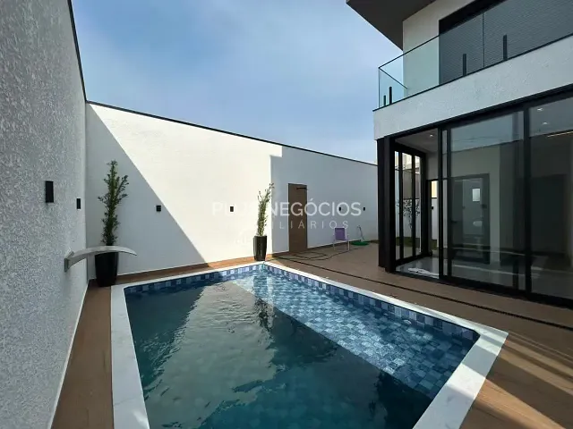 Casa com 300m² 4 quartos e 6 banheiros, à venda, no bairro Itapeva em Votorantim