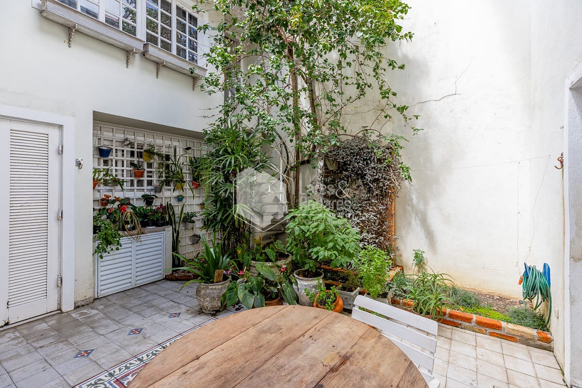 Casa, 4 quartos, 260 m² - Foto 15