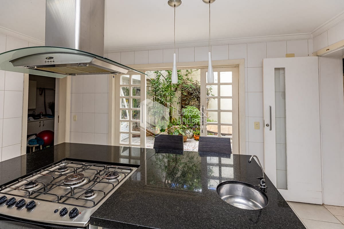 Casa, 4 quartos, 260 m² - Foto 14