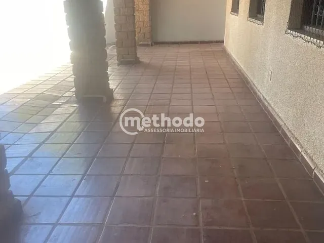 Casa com 450m² 3 quartos e 2 banheiros, à venda, no bairro Cidade Universitária em Campinas