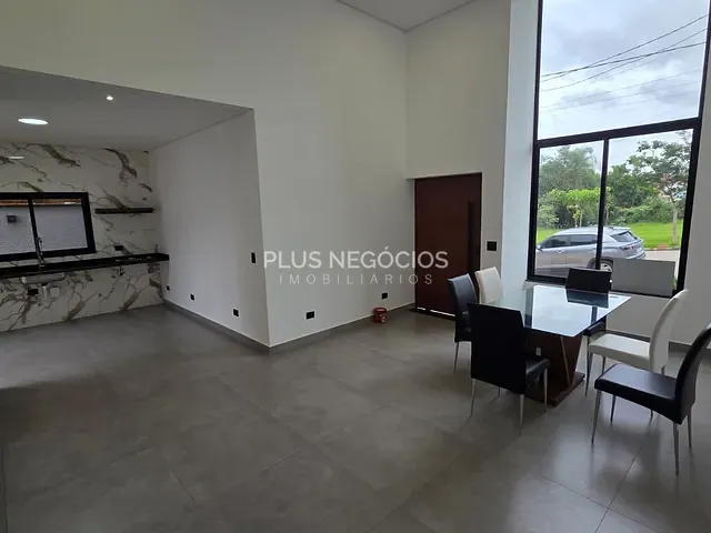 Casa com 250m² 3 quartos e 3 banheiros, à venda, no bairro Cajuru do Sul em Sorocaba