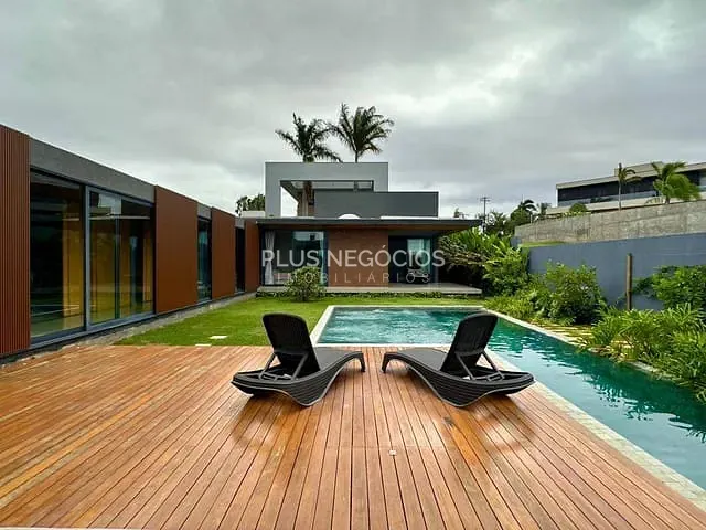 Casa com 1090m² 4 quartos e 6 banheiros, à venda, no bairro Parque Reserva Fazenda Imperial em Sorocaba