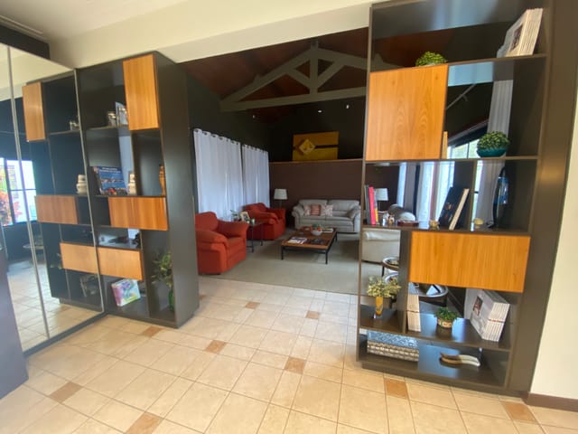 Casa com 600m² 3 quartos e 2 banheiros, à venda, no bairro Internacional Park em Guaratinguetá