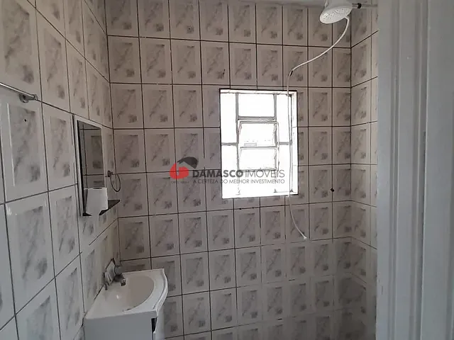 Casa 1 quarto e 1 banheiro, para alugar, no bairro Olímpico em São Caetano do Sul