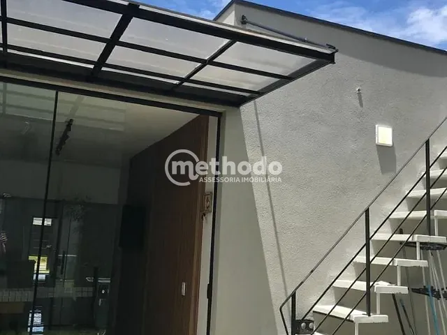 Casa com 250m² 3 quartos e 2 banheiros, à venda, no bairro Vila Savian em Vinhedo
