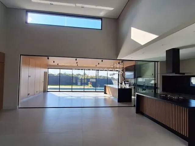 Casa com 1000m² 4 quartos e 6 banheiros, à venda, no bairro Residencial Saint Patrick em Sorocaba