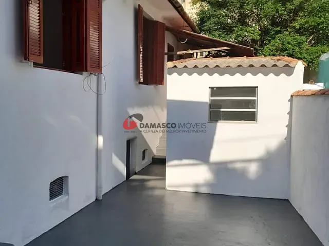 Casa 2 quartos e 1 banheiro, para alugar, no bairro Santa Maria em São Caetano do Sul