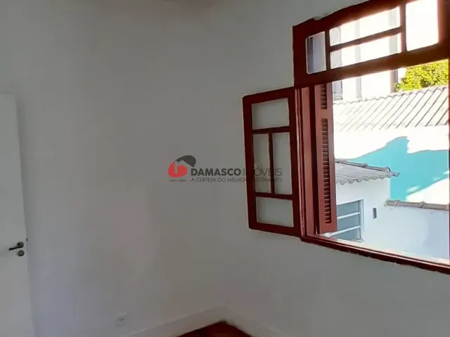 Casa 2 quartos e 1 banheiro, para alugar, no bairro Santa Maria em São Caetano do Sul