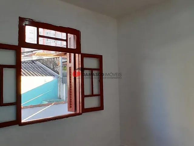 Casa 2 quartos e 1 banheiro, para alugar, no bairro Santa Maria em São Caetano do Sul