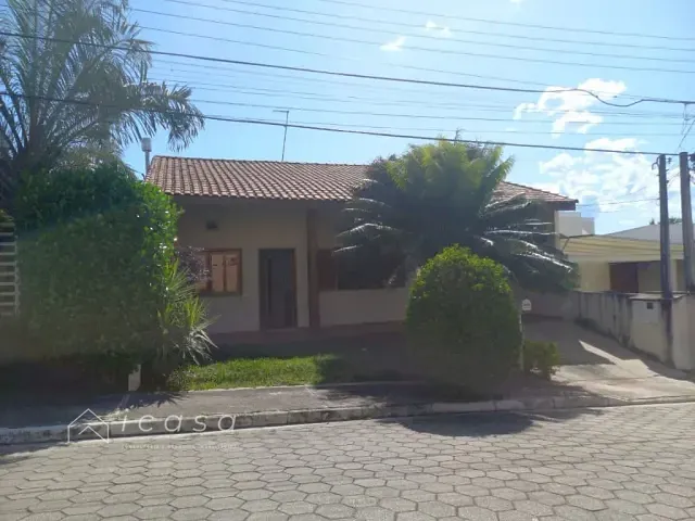 Casa com 275m² 2 quartos e 2 banheiros, à venda, no bairro Jardim Maria Cândida em Caçapava