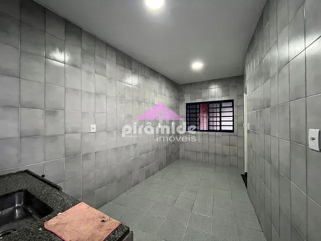 Casa com 141m² 2 quartos e 1 banheiro, à venda, no bairro Jardim Margareth em São José dos Campos