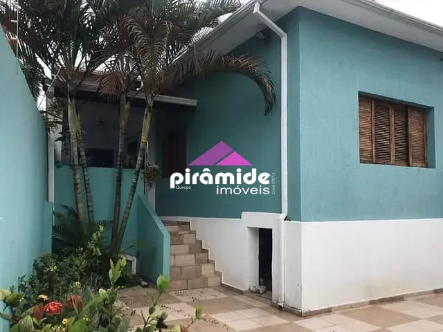 Casa com 220m² 3 quartos e 1 banheiro, à venda, no bairro Centro em São José dos Campos