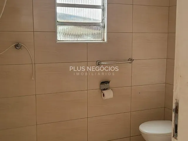 Casa com 400m² 3 quartos e 4 banheiros, à venda, no bairro Vila Leão em Sorocaba