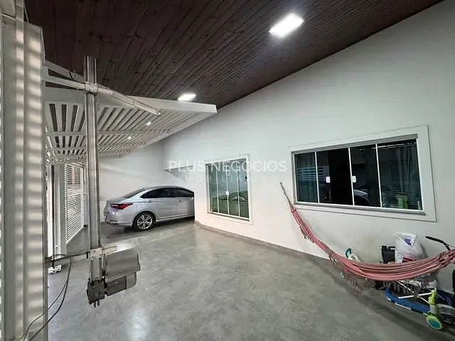 Casa com 256m² 3 quartos e 3 banheiros, à venda, no bairro Vila Barcelona em Sorocaba