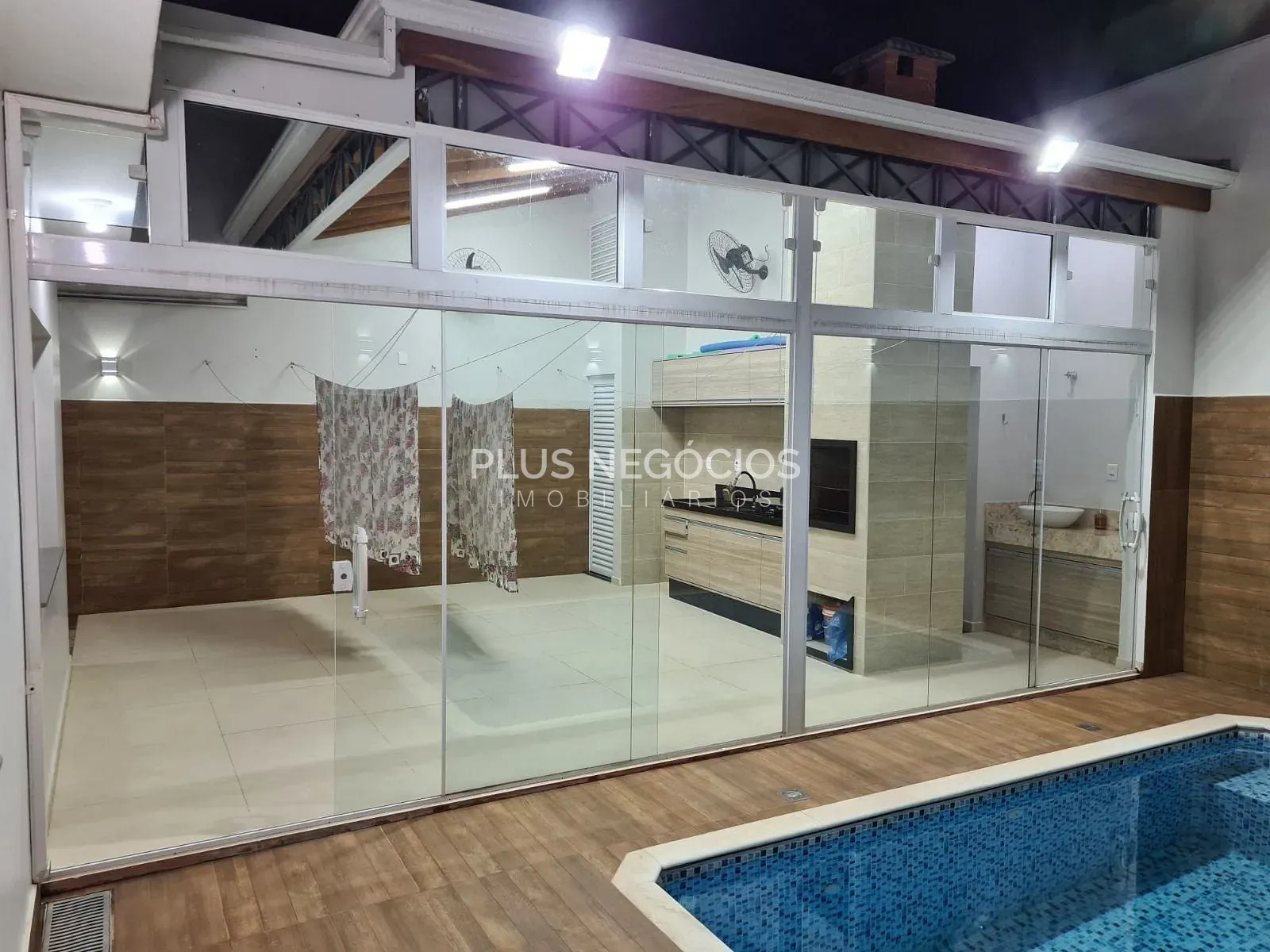 Casa, 3 quartos, 208 m² - Foto 18