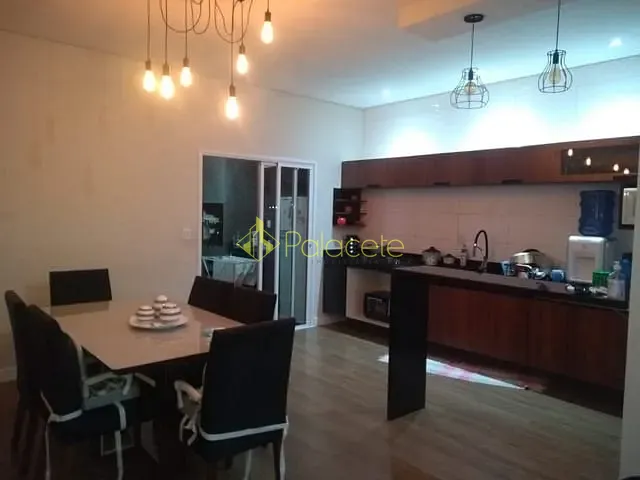 Casa com 175m² 3 quartos e 2 banheiros, à venda, no bairro Residencial Maricá em Pindamonhangaba