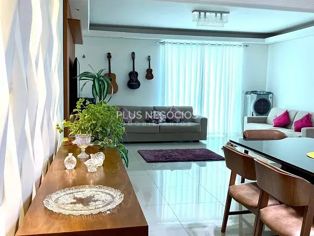 Casa 3 quartos e 2 banheiros, à venda, no bairro Wanel Ville em Sorocaba