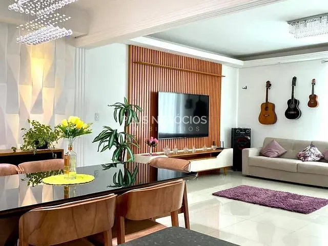 Casa 3 quartos e 2 banheiros, à venda, no bairro Wanel Ville em Sorocaba