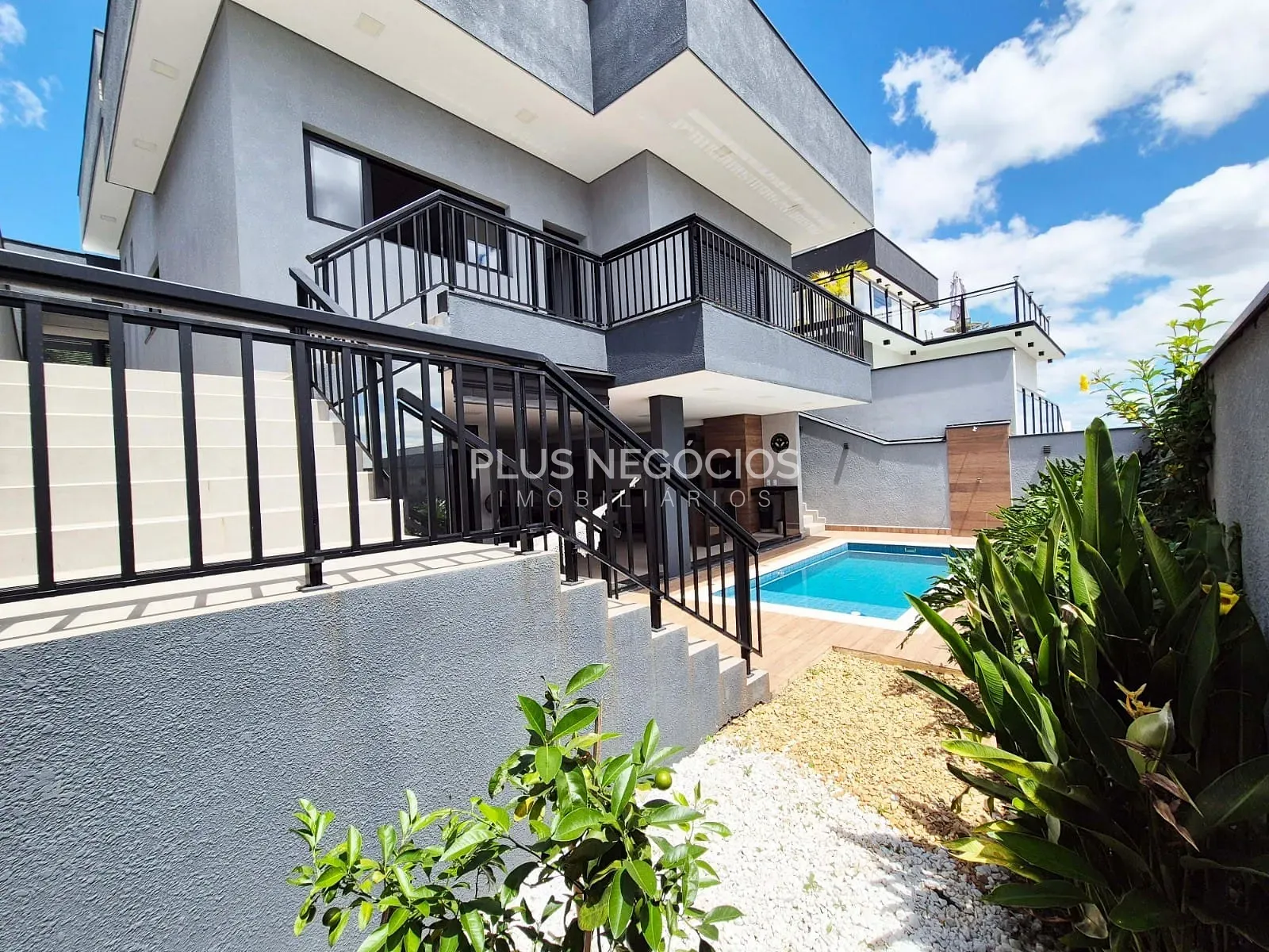 Casa, 3 quartos, 241 m² - Foto 9