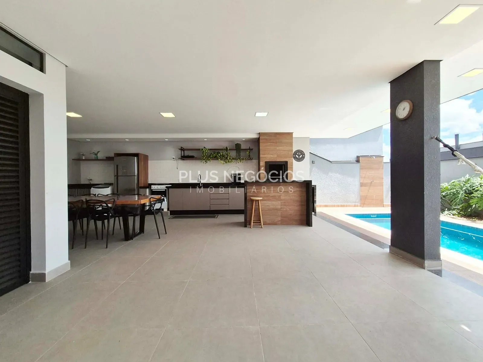 Casa, 3 quartos, 241 m² - Foto 28
