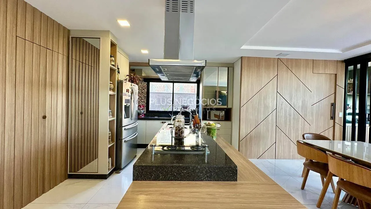 Casa, 3 quartos, 310 m² - Foto 10