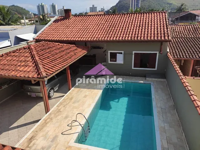 Casa com 311m² 4 quartos e 3 banheiros, à venda, no bairro Vila Atlântica em Caraguatatuba