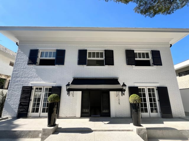 Casa com 650m², à venda, no bairro Jardim Everest em São Paulo