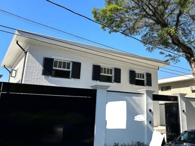 Casa com 650m², à venda, no bairro Jardim Everest em São Paulo