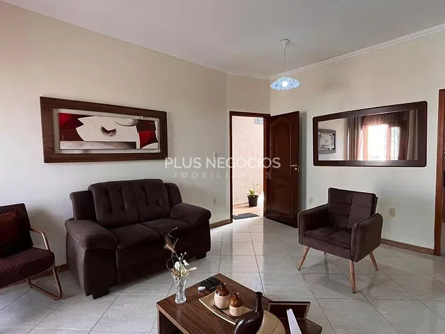 Casa com 200m² 3 quartos e 2 banheiros, à venda, no bairro Jardim Pagliato em Sorocaba