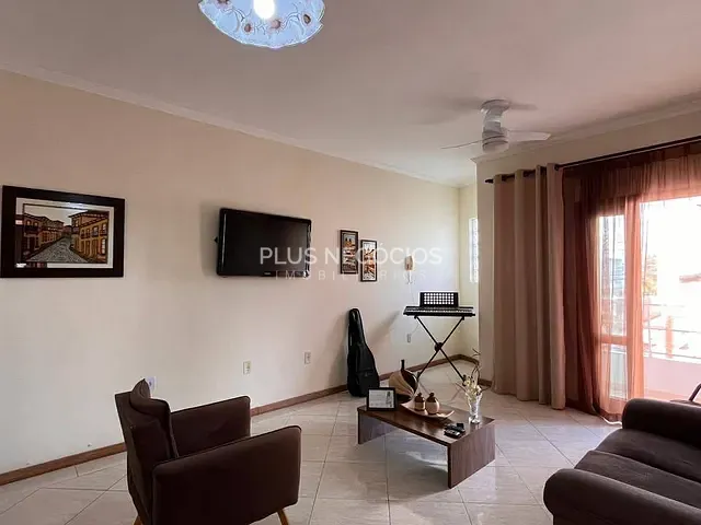 Casa com 200m² 3 quartos e 2 banheiros, à venda, no bairro Jardim Pagliato em Sorocaba