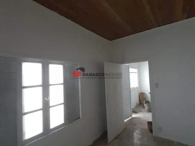 Casa 1 quarto e 1 banheiro, para alugar, no bairro Santa Maria em São Caetano do Sul