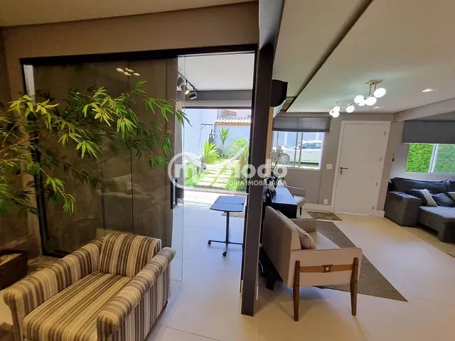 Casa com 205m² 3 quartos e 4 banheiros, à venda, no bairro Fazenda Santa Cândida em Campinas
