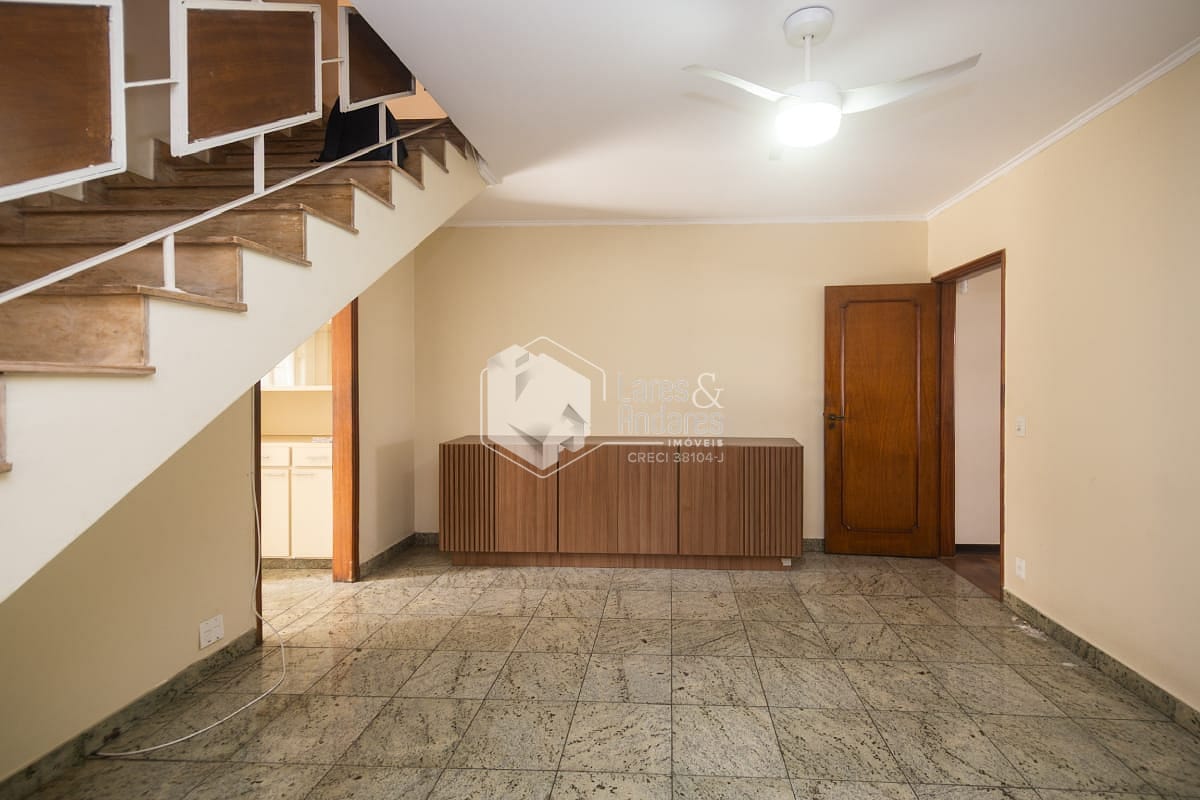 Casa, 6 quartos, 210 m² - Foto 9