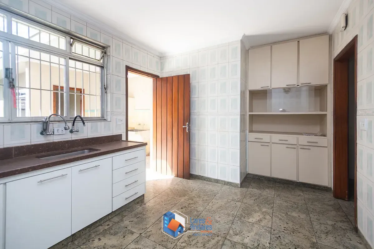 Casa, 6 quartos, 210 m² - Foto 13