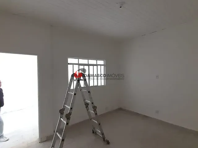 Casa 1 quarto e 1 banheiro, para alugar, no bairro Santa Maria em São Caetano do Sul